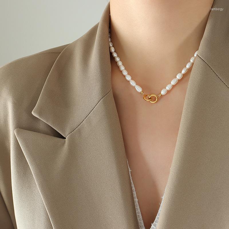 Choker Minar Trendy Oval Natural Pearl Strand Beaded Necklaces For Women 18K Gold Plated Stainless Steel Double Stirrup Necklace
Choker Minar Trendy Oval Natural Pearl Strand Beaded Necklaces For Women 18K Gold Plated Stainless Steel Double Stirrup Necklace