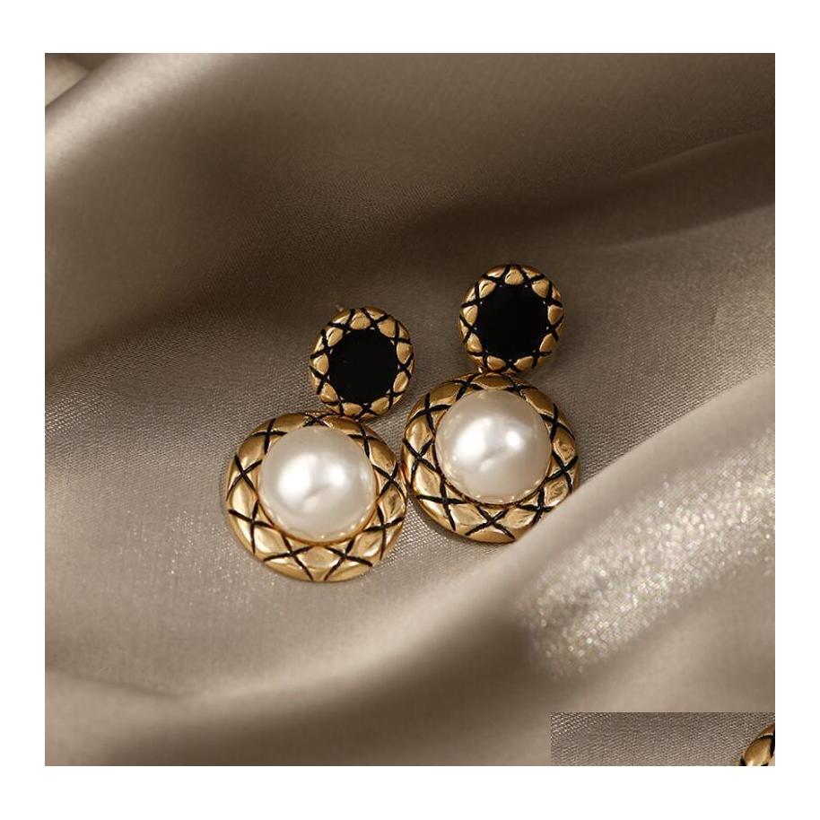 Dangle Chandelier Fashion Jewelry S925 Sier Post Earrings Vintage Net Faux Pearl Stud Earring Drop Delivery Dhbda
Dangle Chandelier Fashion Jewelry S925 Sier Post Earrings Vintage Net Faux Pearl Stud Earring Drop Delivery Dhbda