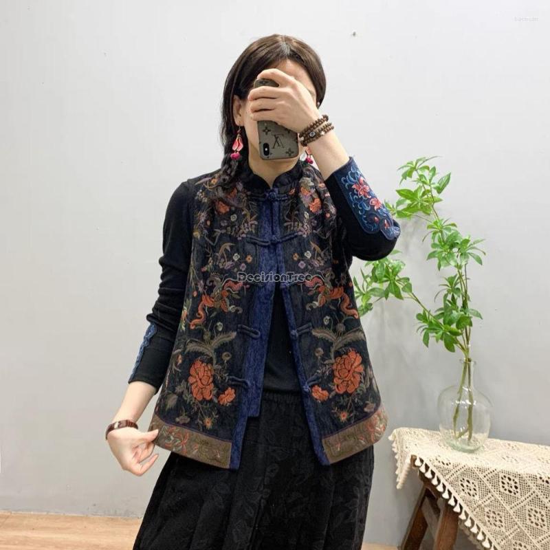 Ethnic Clothing 2023 Chinese Retro National Style Flower Embroidery Sleeveless Women Stand Collar Vest Top Cotton Linen Quilted G930
Ethnic Clothing 2023 Chinese Retro National Style Flower Embroidery Sleeveless Women Stand Collar Vest Top Cotton Linen Quilted G930