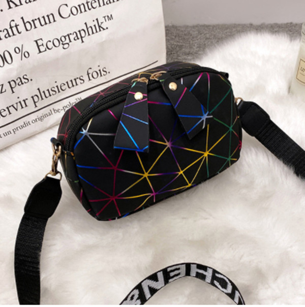 Luxury Tassel Small Messenger Bag For Women Lingge Embroidery Casual Female Shoulder Bag 2022 Fashion Ladies Crossbody Bags C05
Luxury Tassel Small Messenger Bag For Women Lingge Embroidery Casual Female Shoulder Bag 2022 Fashion Ladies Crossbody Bags C05