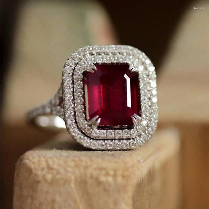 Wedding Rings 2023 Fashion Red Color Square Ring For Women Full Zircon Engagement Valentine's Day Gift Jewelry
Wedding Rings 2023 Fashion Red Color Square Ring For Women Full Zircon Engagement Valentine's Day Gift Jewelry
