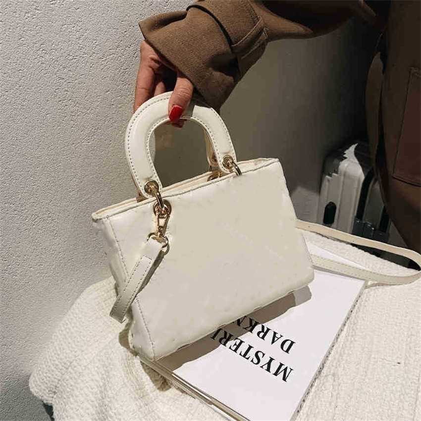 Fashion Bag New Female Handbags Luxury Purses Book wallet Tote Net Red Classic Messenger Large Capacity Lady Shoulder Bags Korean Handbag
Fashion Bag New Female Handbags Luxury Purses Book wallet Tote Net Red Classic Messenger Large Capacity Lady Shoulder Bags Korean Handbag