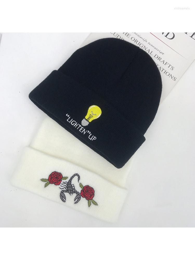 Berets Harajuku Men Women Knitted Beanie Hat Hip Hop Cartoon Heart Butterfly Embroidery Winter Snow Ski Cuffed Skull Cap
Berets Harajuku Men Women Knitted Beanie Hat Hip Hop Cartoon Heart Butterfly Embroidery Winter Snow Ski Cuffed Skull Cap