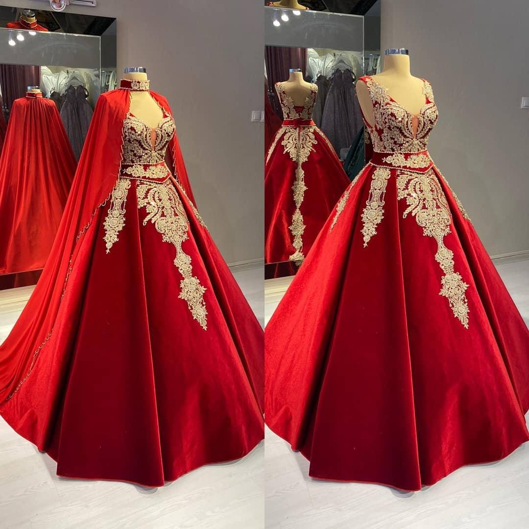 Elegant Arabic Red Long Celebrity Evening Dresses With Wrap Gold Lace Applique V-Neck Sleeveless A-Line Prom Dress Dubai Kaftan Women Formal Party Gow