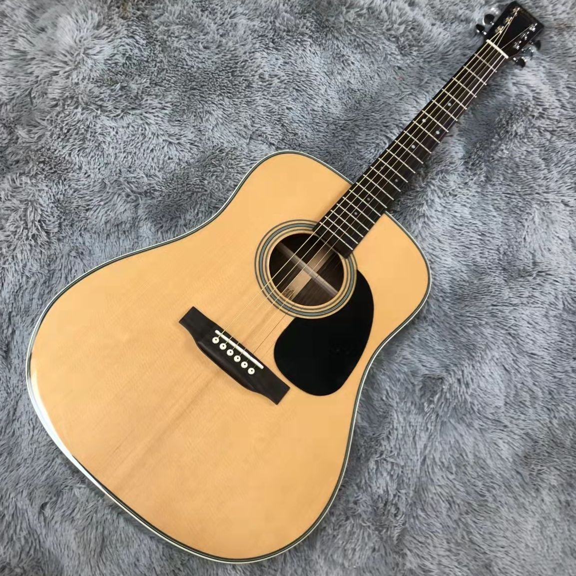 41 "D barrel mold refers to playing acoustic acoustic guitar 
41 "D barrel mold refers to playing acoustic acoustic guitar