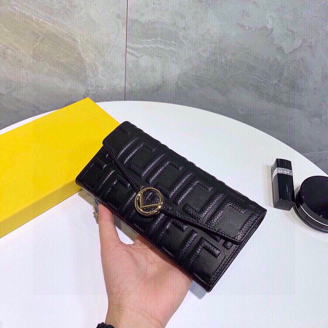 2023 new designer wallet long wallet with lychee grain top layer cow leather double fold women's purse, Black
2023 new designer wallet long wallet with lychee grain top layer cow leather double fold women's purse, Black