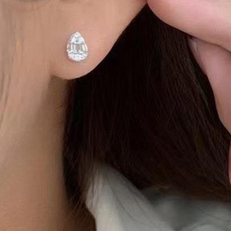 2023 Choucong Brand Stud Earrings Classical Jewelry Sterg Sier Princess Cut White Topaz CZ Dia Gemstones Party Water Drop Women Wedding Earring Gift