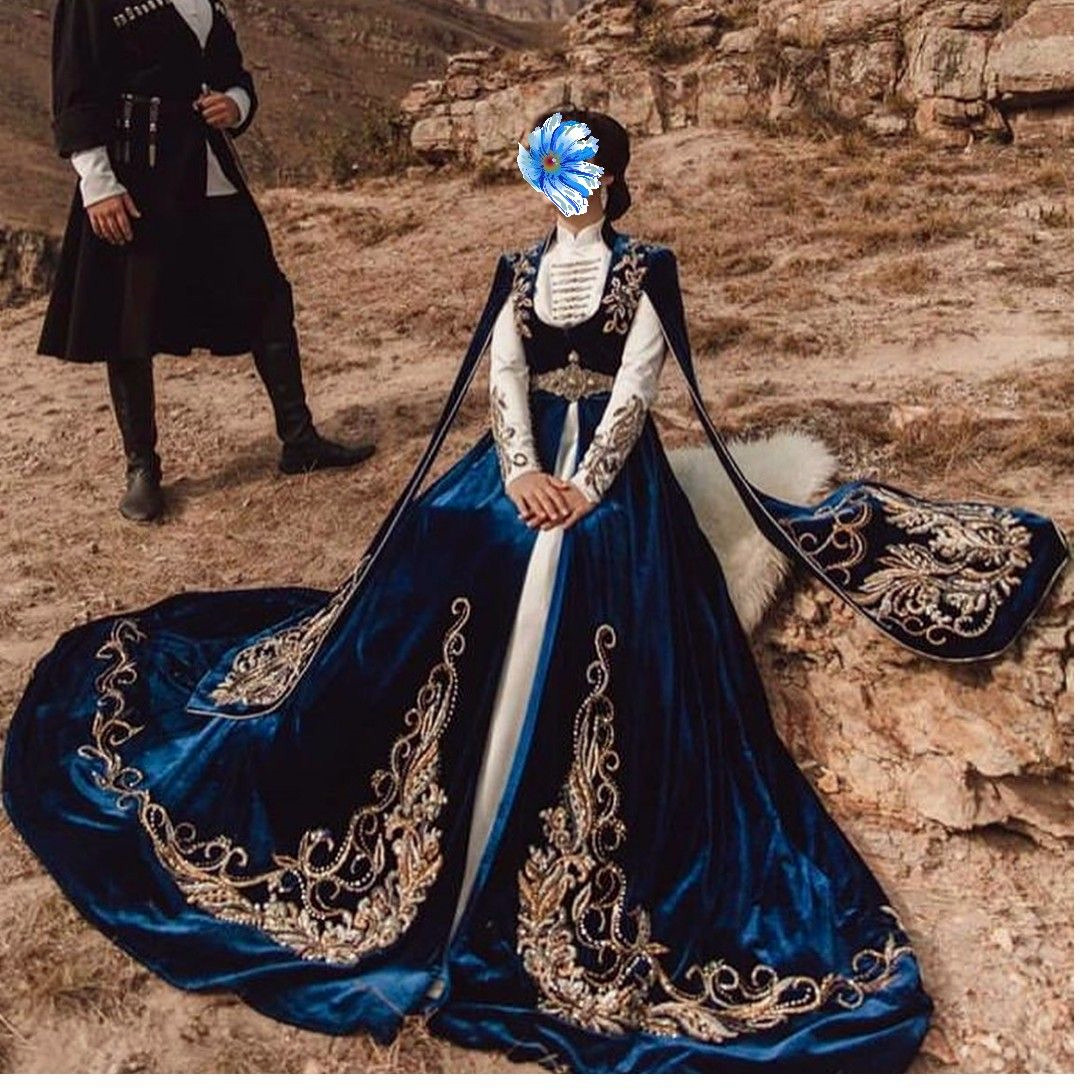 Royal Moroccan Kaftan Evening Dresses High Neck Long Sleeves Gold Lace Appliques Veet Blue And Beige Formal Ocn Gowns Arabic Dubai Abaya Prom Dress 02