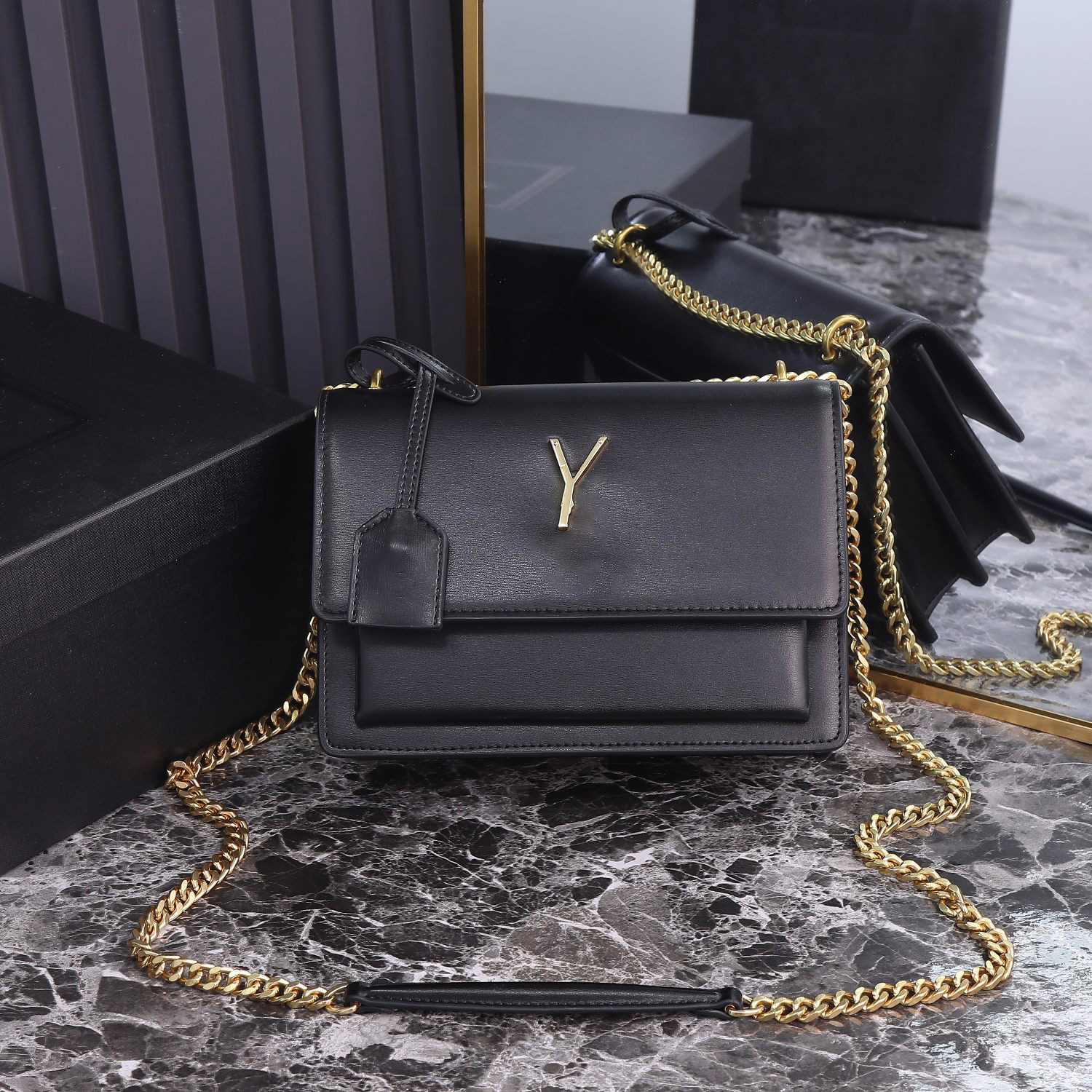 Crossbody Bag Designer tote bags Women brown Envelope bag Genuine Leather Shoulders Shopping Messenger clutch famous Large Solid Alloy Purse Handbags w1
Crossbody Bag Designer tote bags Women brown Envelope bag Genuine Leather Shoulders Shopping Messenger clutch famous Large Solid Alloy Purse Handbags w1