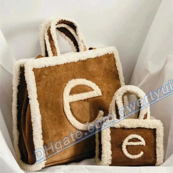 Shopping Bags Telfars WGG joint name large Bag teddy velour Suede Luxury Designer High capacity top handle Womens mens tote laptop1416100, Black
Shopping Bags Telfars WGG joint name large Bag teddy velour Suede Luxury Designer High capacity top handle Womens mens tote laptop1416100, Black