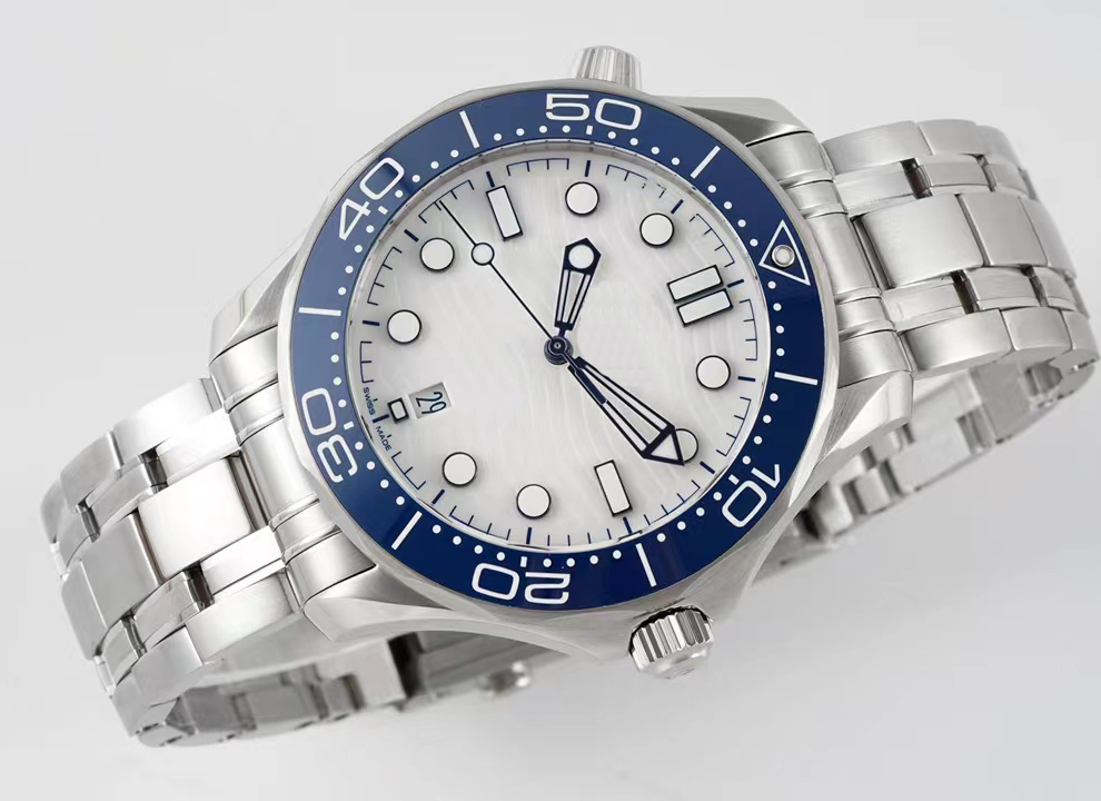 classic luxury 42mm mens automatic mechanical watches sapphire 300m diving watch Waterproof Wrist Designer Watches, Multi-color
classic luxury 42mm mens automatic mechanical watches sapphire 300m diving watch Waterproof Wrist Designer Watches, Multi-color