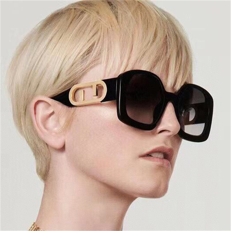 F Polaroid Sunglasses Designer Women Outdoor Beach Sun Glasses Luxury Men Driving Goggle Adumbral Fashion Eyeglasses With Box
F Polaroid Sunglasses Designer Women Outdoor Beach Sun Glasses Luxury Men Driving Goggle Adumbral Fashion Eyeglasses With Box