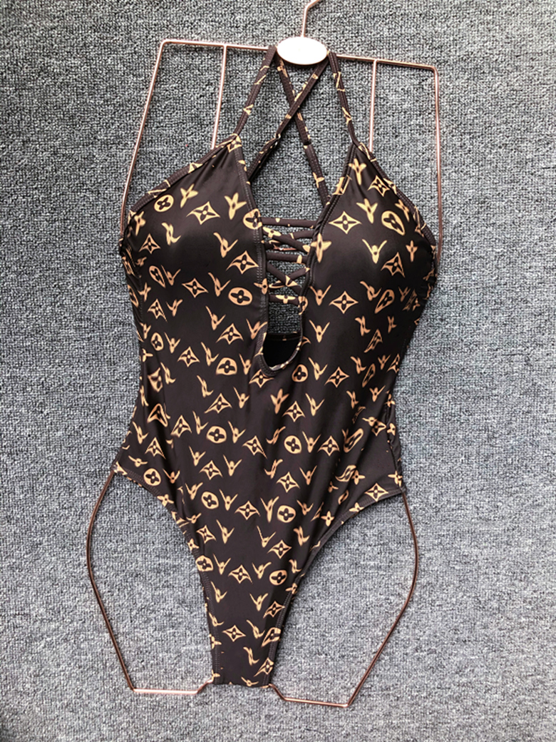 Designer Swimwear Bikini Top 2023 Multi Styles Women Designer Swimsuits Summer Sexy Woman Bikinis Fashion Letters Print Swimwear Lady Bathing Suits Size -XL hh114
Designer Swimwear Bikini Top 2023 Multi Styles Women Designer Swimsuits Summer Sexy Woman Bikinis Fashion Letters Print Swimwear Lady Bathing Suits Size -XL hh114