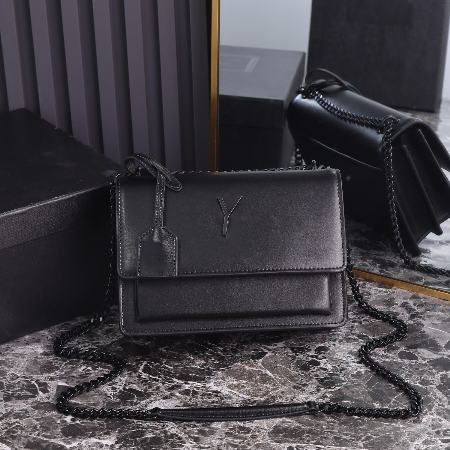 chain tote bag Shoulder Bags Designer Crossbody Evening Bag Women Fashion Genuine Leather Handbag black lady Clutch evening purse Messenger Bag card Holder 22cmx16
chain tote bag Shoulder Bags Designer Crossbody Evening Bag Women Fashion Genuine Leather Handbag black lady Clutch evening purse Messenger Bag card Holder 22cmx16