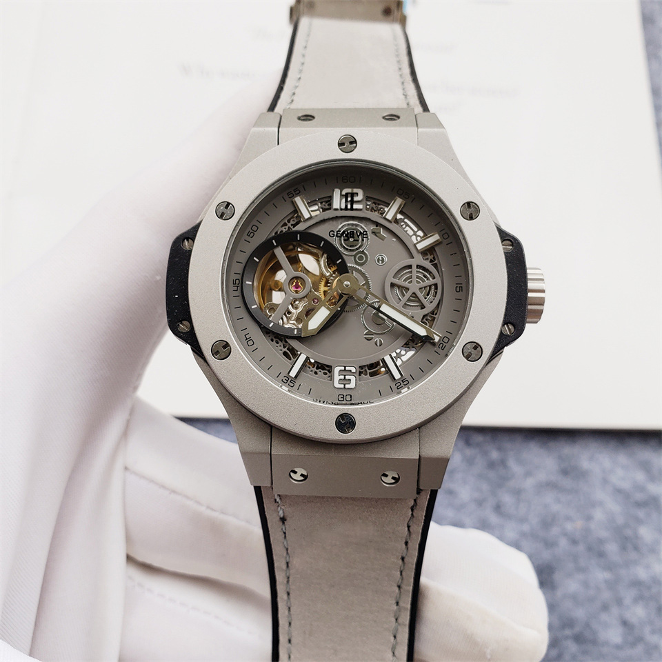 Luxury Tourbillon Watch Skeleton Gray Automatic Wristwatch Sapphire Crystal Reloj para hombres
Luxury Tourbillon Watch Skeleton Gray Automatic Wristwatch Sapphire Crystal Reloj para hombres