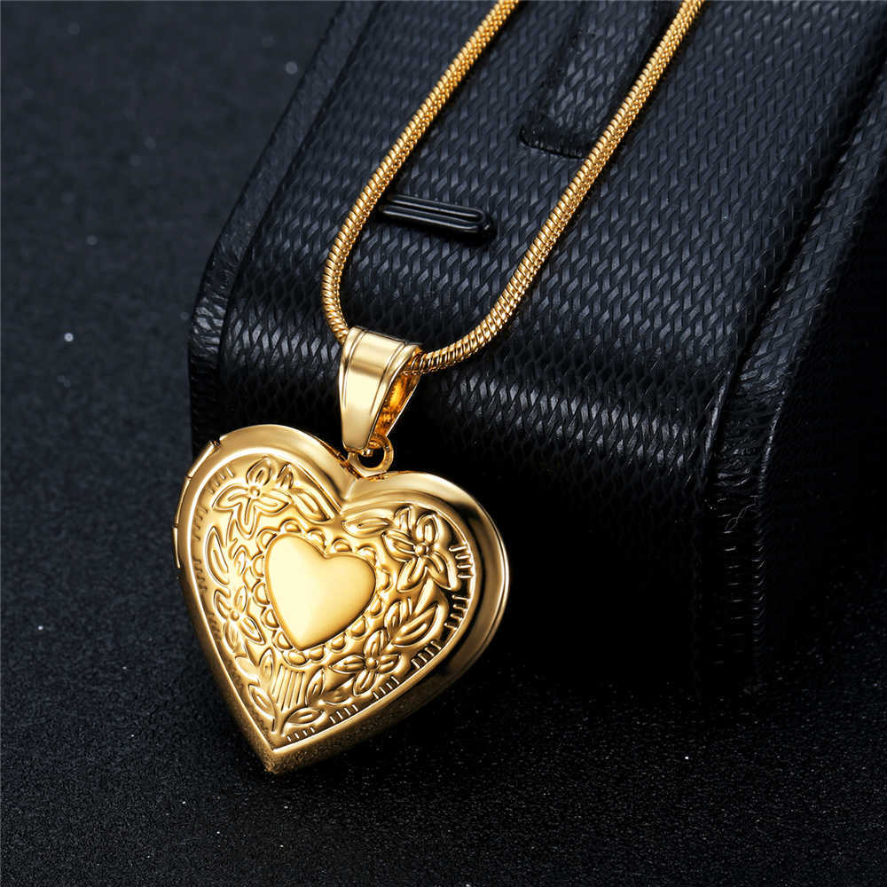 Pendant Necklaces Choker Photo Frame Necklaces Stainless Steel Chain Picture Women Necklaces Heart Locket Pendant Family Image Annivers Gift Z260120
