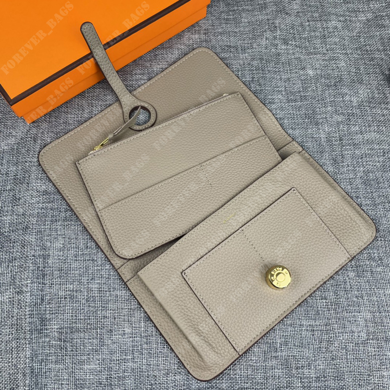 2023 Designer Leather Pouch H Briefcase Dogon Duo Wallet Tago H Gold Envelope Handbag Wallets Women Card Holder Coin Pouch Passport Holders, Grey
2023 Designer Leather Pouch H Briefcase Dogon Duo Wallet Tago H Gold Envelope Handbag Wallets Women Card Holder Coin Pouch Passport Holders, Grey