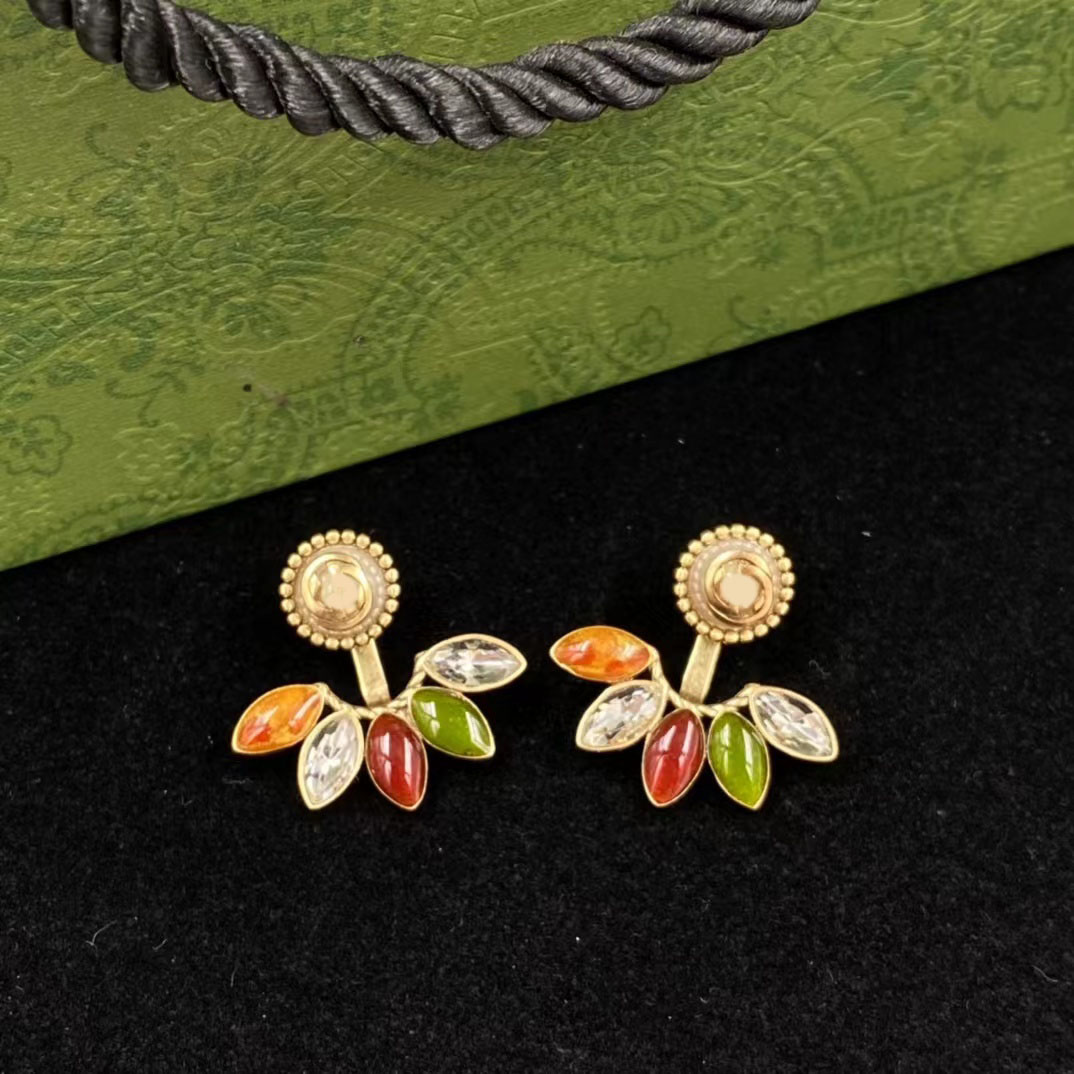 2023 New Colored Crystal Stud Earrings aretes orecchini Brass Color Diamond 925 Silver Needle Luxury Designer earrings women's party wedding lovers gift jewelry
2023 New Colored Crystal Stud Earrings aretes orecchini Brass Color Diamond 925 Silver Needle Luxury Designer earrings women's party wedding lovers gift jewelry