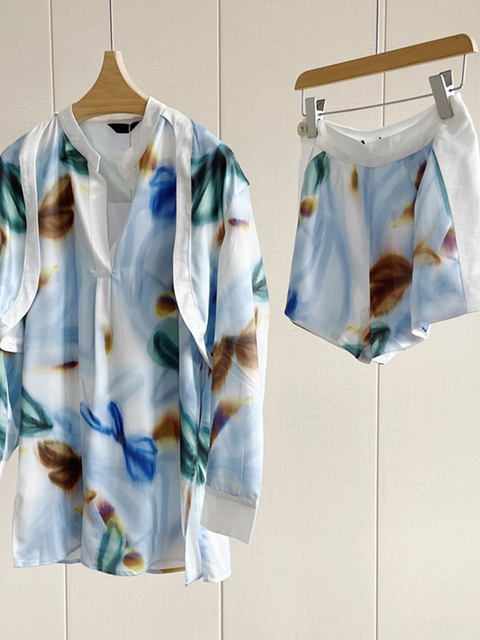 Women's Two Piece Pants TWOTYLE Print Sets For Women V Neck Long Sleeve Hollow Out Tops High Waist Shorts Summer Hit Color 230204