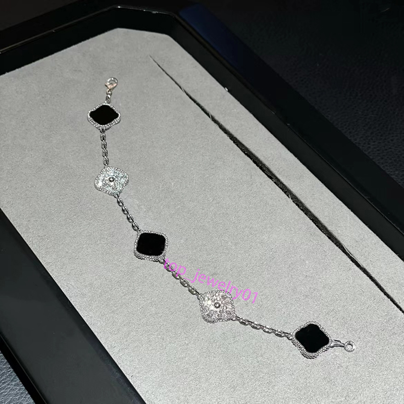 elegant bracelet Fashion lucky link women wedding bracelet bracelet Special design jewelry golduxury bracelet 18k golden jewelry silvery designer bracelets
elegant bracelet Fashion lucky link women wedding bracelet bracelet Special design jewelry golduxury bracelet 18k golden jewelry silvery designer bracelets