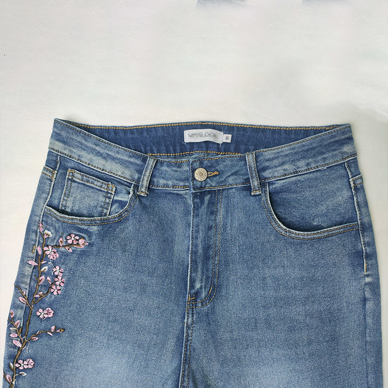 Women's Jeans Embroidered High Waist Denim Pants Fashion Street Washed Loose Casual Blue Straight Mom's 230206