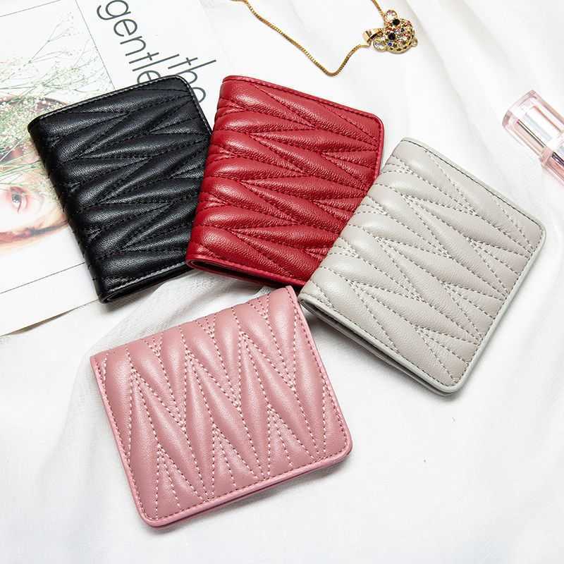 Luxury Designer Change Purse Card pack Cow Pickup Bag Genuine Leather Wallet Women's Pleated Sheepskin Thin Two-fold Buckle Small Design Texture Factory Direct Sale, Wine red
Luxury Designer Change Purse Card pack Cow Pickup Bag Genuine Leather Wallet Women's Pleated Sheepskin Thin Two-fold Buckle Small Design Texture Factory Direct Sale, Wine red