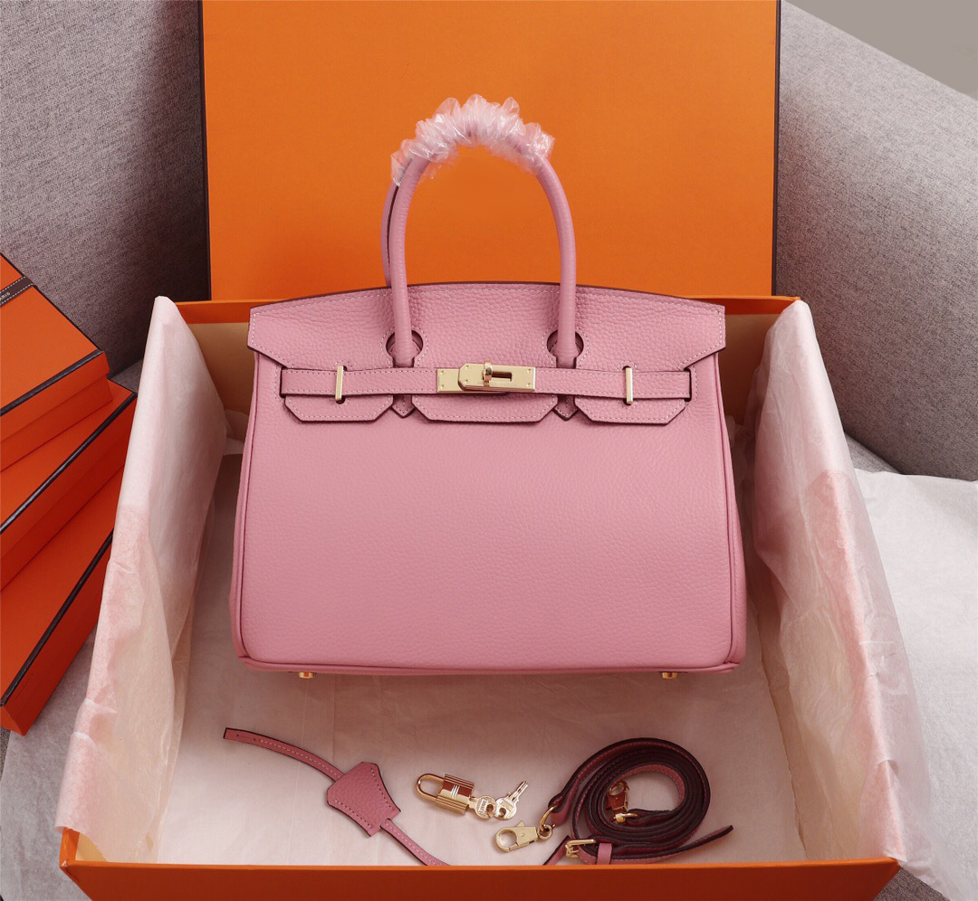 7A Fashion Handbag Birkin purse Women pink Totes Shoulder bags designer Cowskin Genuine leather brand bag Scarf Charm High quality With Crossbody straps 25cm 35cm, Contact me
7A Fashion Handbag Birkin purse Women pink Totes Shoulder bags designer Cowskin Genuine leather brand bag Scarf Charm High quality With Crossbody straps 25cm 35cm, Contact me