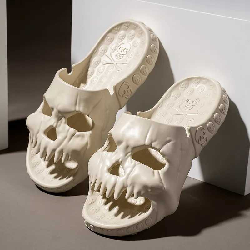 New Personalized Skull Design Men Slippers 2023 Summer Outdoor Fun Slides Thick Bottom of Beach Nonslip Leisure Women Sandals 0207