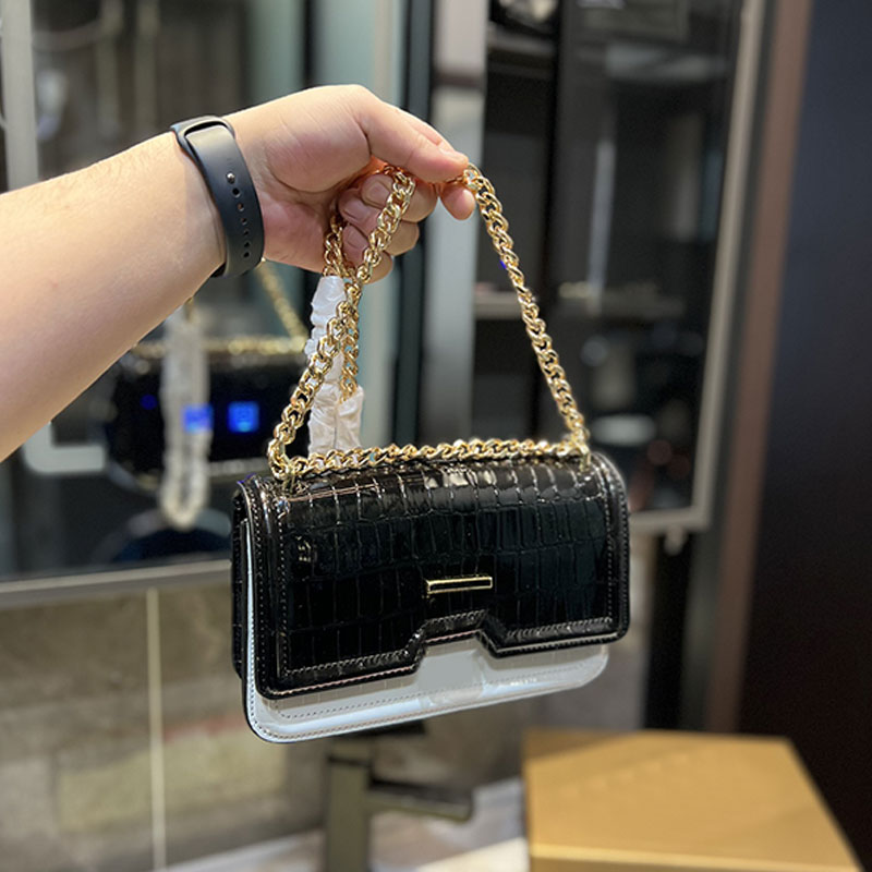 Mini Chain Bag Embossed Leather Designer Luxury Crossbody Shoulder Bags Women Handbags Flap Small Purse Crocodile Gold Hardware Classic
Mini Chain Bag Embossed Leather Designer Luxury Crossbody Shoulder Bags Women Handbags Flap Small Purse Crocodile Gold Hardware Classic