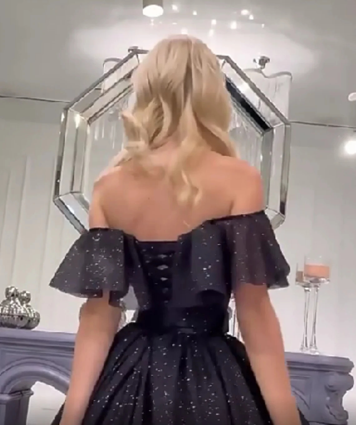 Gothic Glitter Black Ball Gown Wedding Dresses Sparkling Sequined Long Bride Wear Off Shoulder Short Puff Sleeves Corset Bridal Dress