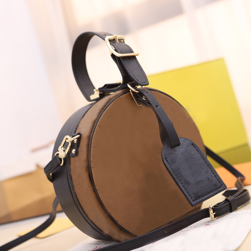 7A Designer Round Cake Shoulder Bag Genuine Leather Match with Classic Brand Patterns Handbags, 3 20.0 x 22.5 x 8.0 cm
7A Designer Round Cake Shoulder Bag Genuine Leather Match with Classic Brand Patterns Handbags, 3 20.0 x 22.5 x 8.0 cm