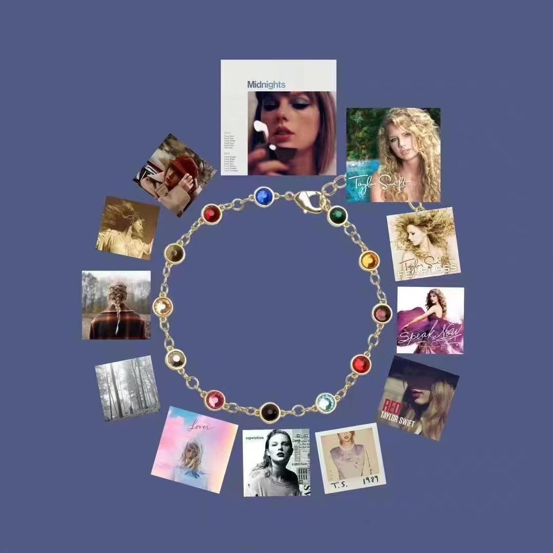 Charm Bracelets TAYLOR Mouldy official website surrounding bracelet 12 color diamond tail tag TS round With original packaging 230207
Charm Bracelets TAYLOR Mouldy official website surrounding bracelet 12 color diamond tail tag TS round With original packaging 230207
