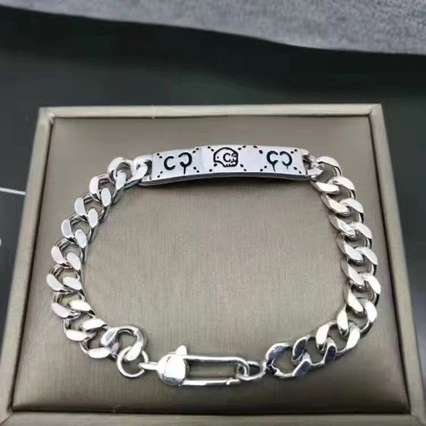 Designer chains Jewelry Gold Cuff Screw Carti Bracelet Screwdriver Bracelet Titanium Steel belcher Silver 4CZ Women's Men's Party Gift Designer Bracelet
Designer chains Jewelry Gold Cuff Screw Carti Bracelet Screwdriver Bracelet Titanium Steel belcher Silver 4CZ Women's Men's Party Gift Designer Bracelet