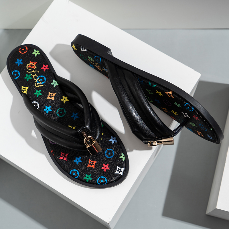 2023 Summer Slides Metallic Slide Sandals Flip Flop Slippers For Women Beach Walk Slippers Fashion Printed Slipper Shoes Casual Low heel Sippers, Black
2023 Summer Slides Metallic Slide Sandals Flip Flop Slippers For Women Beach Walk Slippers Fashion Printed Slipper Shoes Casual Low heel Sippers, Black