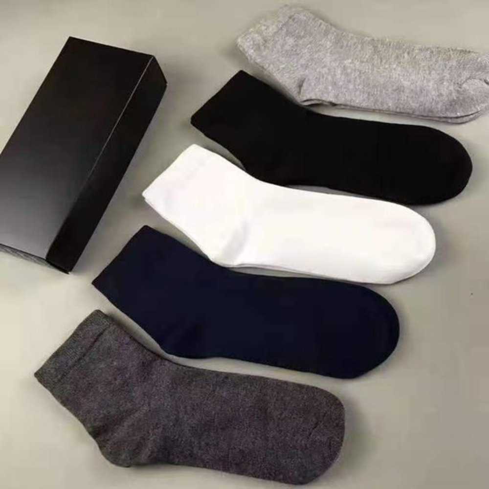 Classic Letter Socks for Men Women Stocking Fashion Ankle Sock Casual Knitted Cotton Candy Color Letters Printed 5 Pairs/lot Come with Box Lzly, 1 box=5 pairs
Classic Letter Socks for Men Women Stocking Fashion Ankle Sock Casual Knitted Cotton Candy Color Letters Printed 5 Pairs/lot Come with Box Lzly, 1 box=5 pairs