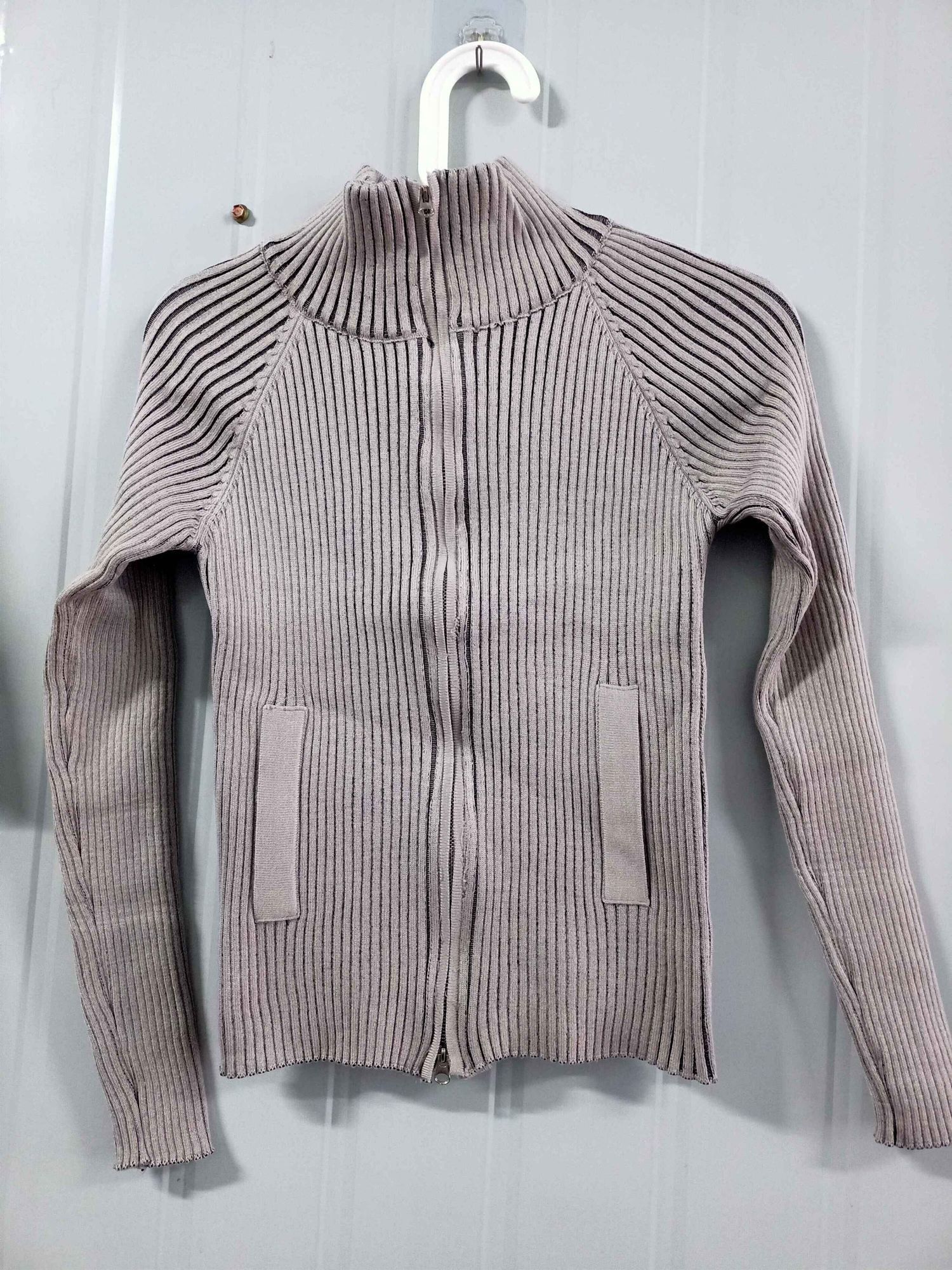 Women's Knits Tees Vintage Zip Up Cardigan Womens Coats Korean Knitted Streetwear Stand Collar Sweaters 2023 Slim All Match Striped Y2k Jackets 2