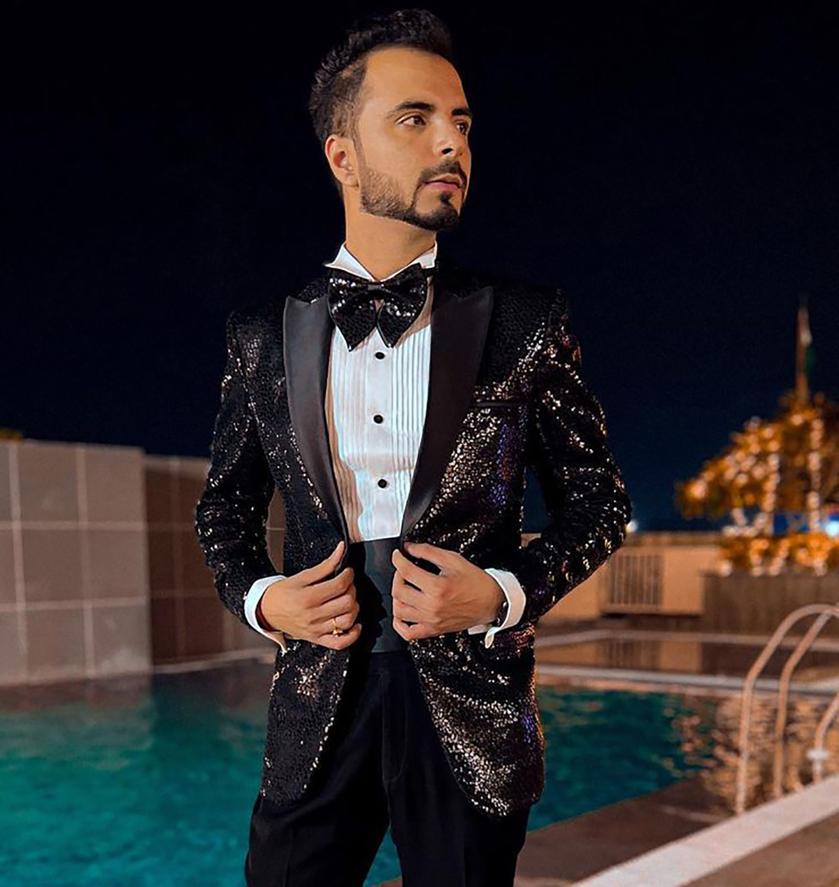 Black Sequins Mens Wedding Tuxedos Satin Lapel Mens Jacket Handsome Man Prom Party Formal Outfit One Blazer