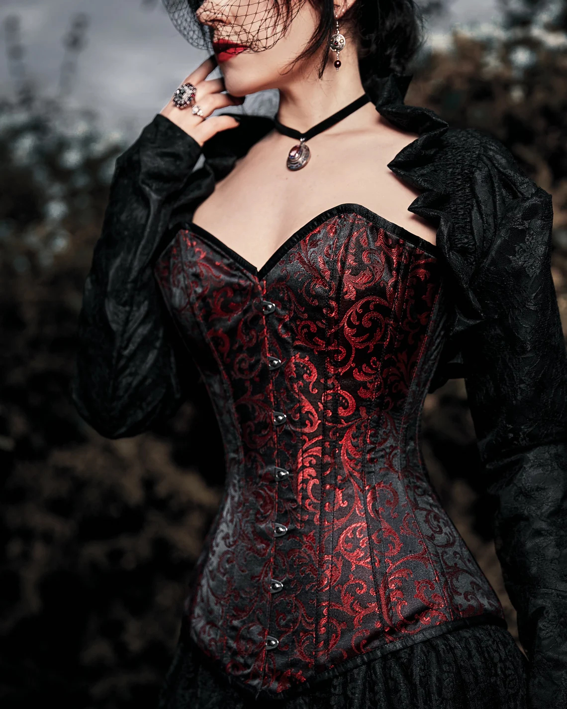 Gothic Victorian Long Prom Dresses Black And Red Lace A Line Corset Special Occasion Gowns Floor Length Lace-up Vintage Plus Size Masquerade Dress For