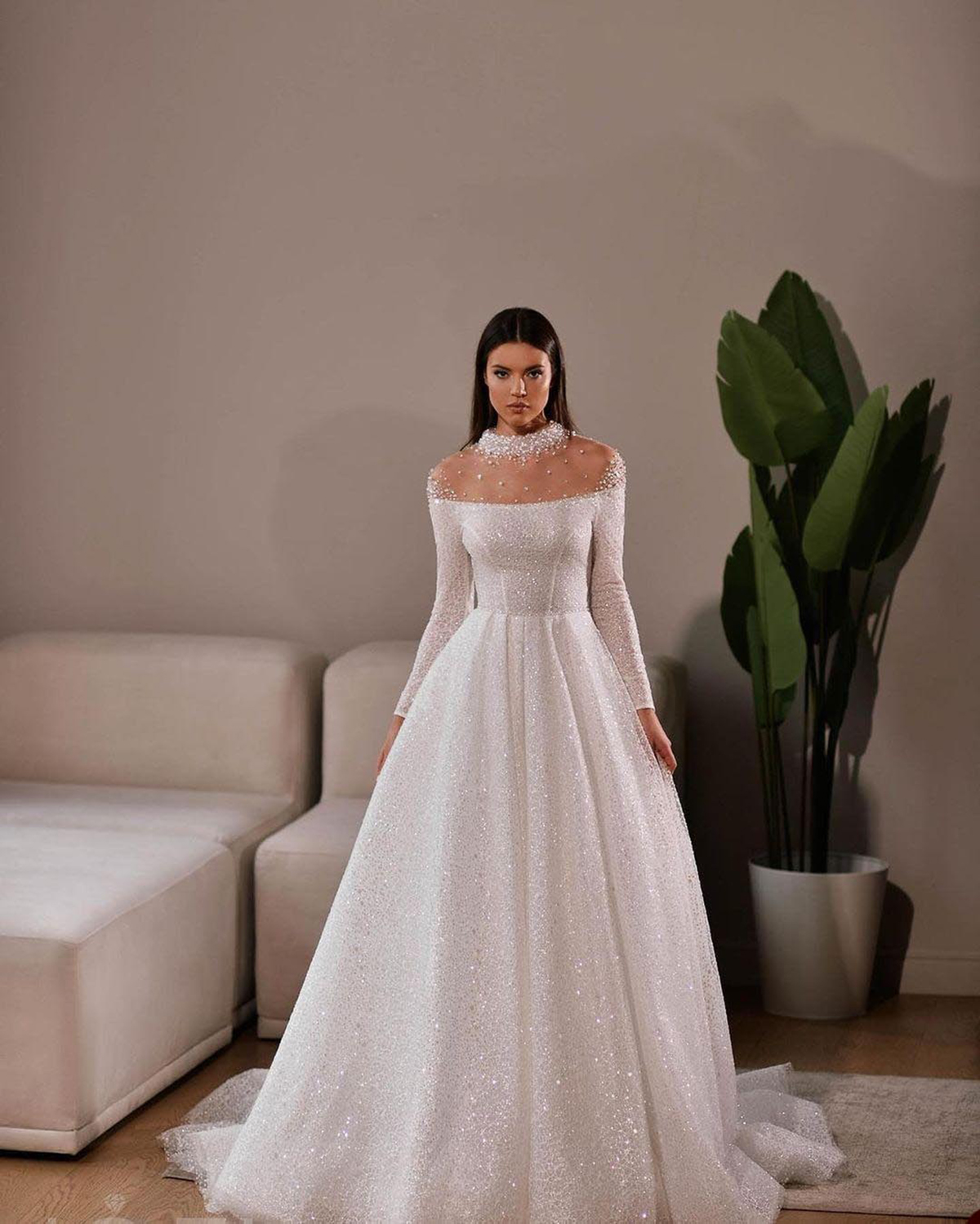 Bride Gowns Elegant Wedding Dresses With Beads And Pearls O-Neck Shine Lace Bridal Gown Custom Made Brush Train Robes De Mariee Vestidos De Novia