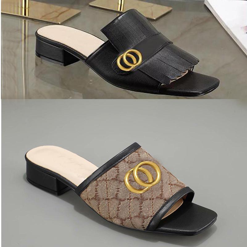 Designer Summer Beach slippers fashion Loafers Lazy Low heeled flops leather Letters lady Cartoon Slides women shoes Metal Ladies Sandals size 35-42 with box, White+letter
Designer Summer Beach slippers fashion Loafers Lazy Low heeled flops leather Letters lady Cartoon Slides women shoes Metal Ladies Sandals size 35-42 with box, White+letter