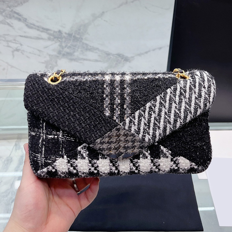 Other Bags Cc Bag Shoulder Womens Designer Tweed Envelope Messenger Ghw Crossbody Handbags Large Capacity Casual Versatil Cosmetic c
Other Bags Cc Bag Shoulder Womens Designer Tweed Envelope Messenger Ghw Crossbody Handbags Large Capacity Casual Versatil Cosmetic c