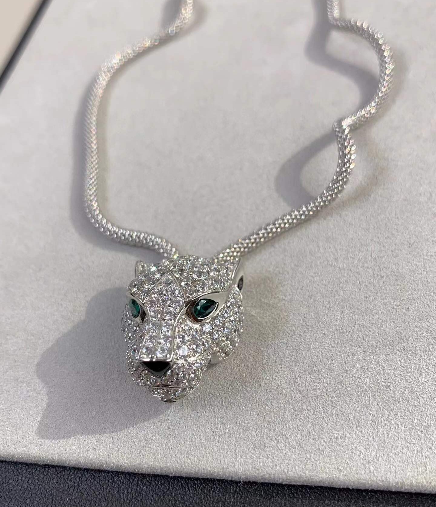 Hip Necklace Hop 1 Leopard Head Animal Style Choker with Green Cubic Zirconia Eyes for Party and Daily Wear Gift High Quality Texture