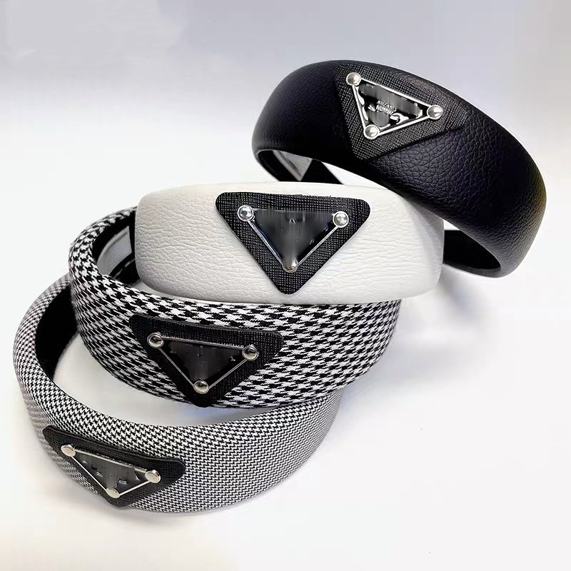 Personality Headband Wide Brim Hair Band White Triangle Mark Exquisite Headband Big Head Women's Vintage Hair Accessories
Personality Headband Wide Brim Hair Band White Triangle Mark Exquisite Headband Big Head Women's Vintage Hair Accessories