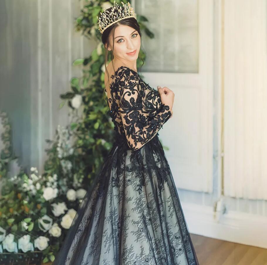 Gothic Black Lace A Line Wedding Dresses Long Sleeves V-Neck Backless Garden boho Bridal Gowns Appliqued Vestido De Novia