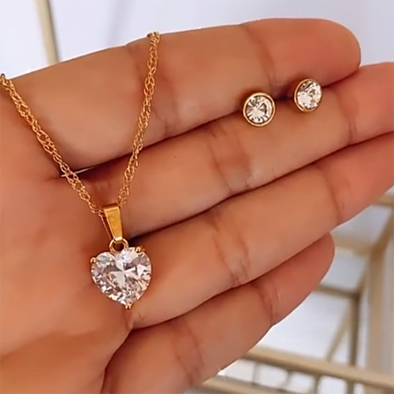 Necklaces for Women Stainless Steel Gold Zircon Chain Heart Lover Necklace Clavicle Choker Valentine Jewelry Wedding Gift