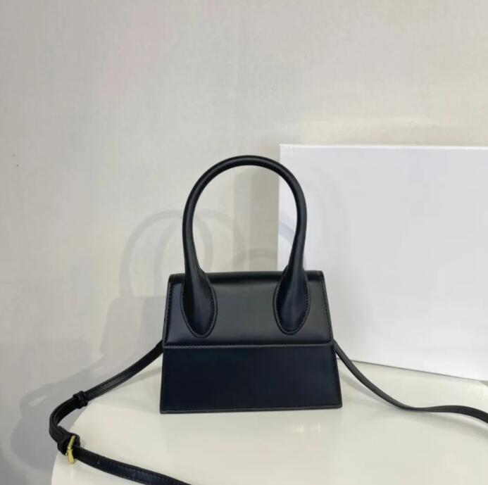 2023 Top Women Handbags Cross Body Bags designer Circle Hand Design High-grade Texture Single Shoulder Messenger Cowhide Thin Shoulder Strap