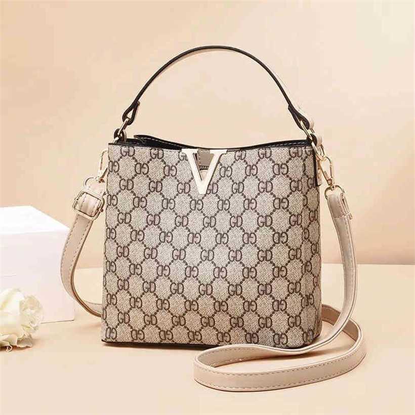 20% OFF Handbag High quality 2023 new bag Korean version leisure portable women's Shoulder Messenger Bucket, Black4
20% OFF Handbag High quality 2023 new bag Korean version leisure portable women's Shoulder Messenger Bucket, Black4