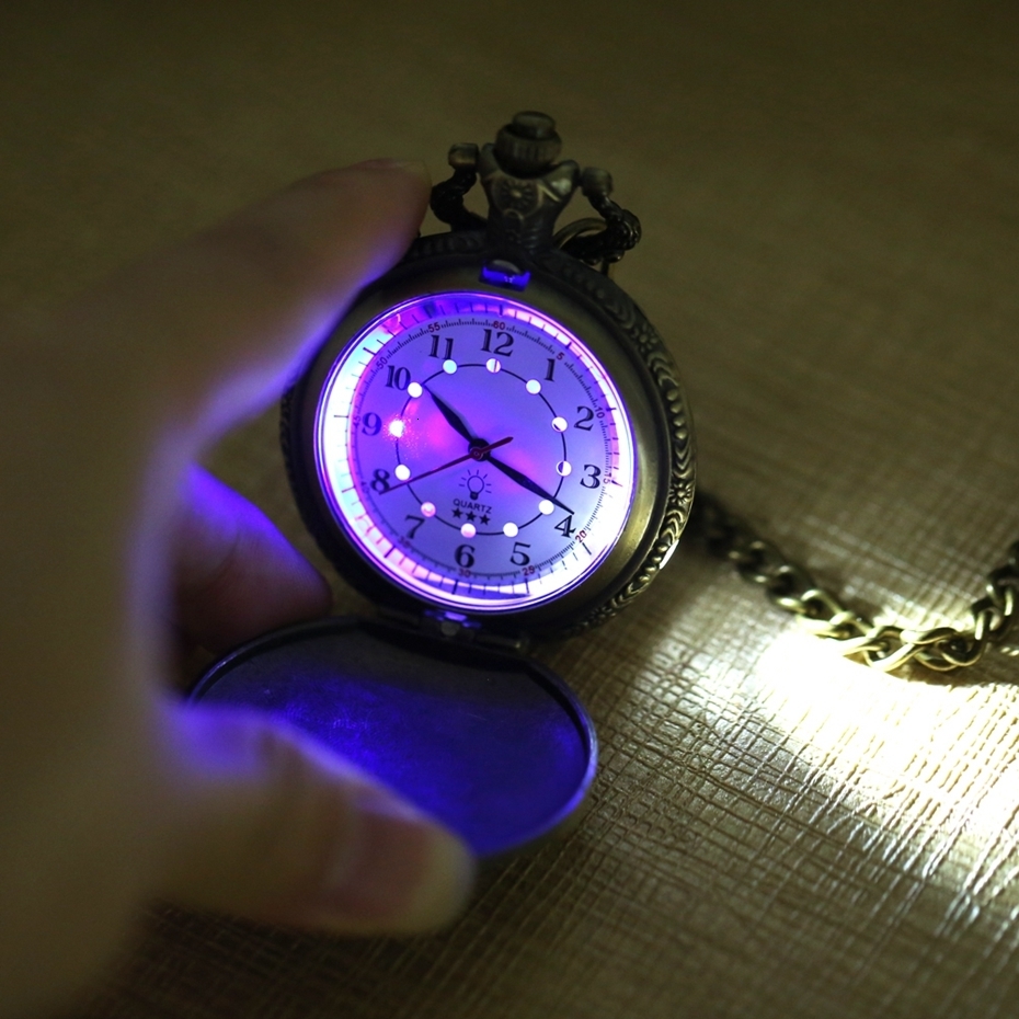 Pocket Watches Luminous LED Light Arabic Numerals Display Bronze Train Locomotive Engine Quartz Pocket Watch Retro Punk Pocket Chain Clock 230208