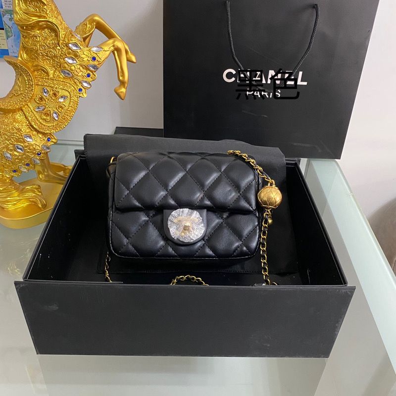 luxurys designers Mini bag Women handbags totes channel Clutch Flap handbag CF classic famous fashion BOY bags travel Crossbody WOC summer Shoulder Wallet Purses, White
luxurys designers Mini bag Women handbags totes channel Clutch Flap handbag CF classic famous fashion BOY bags travel Crossbody WOC summer Shoulder Wallet Purses, White