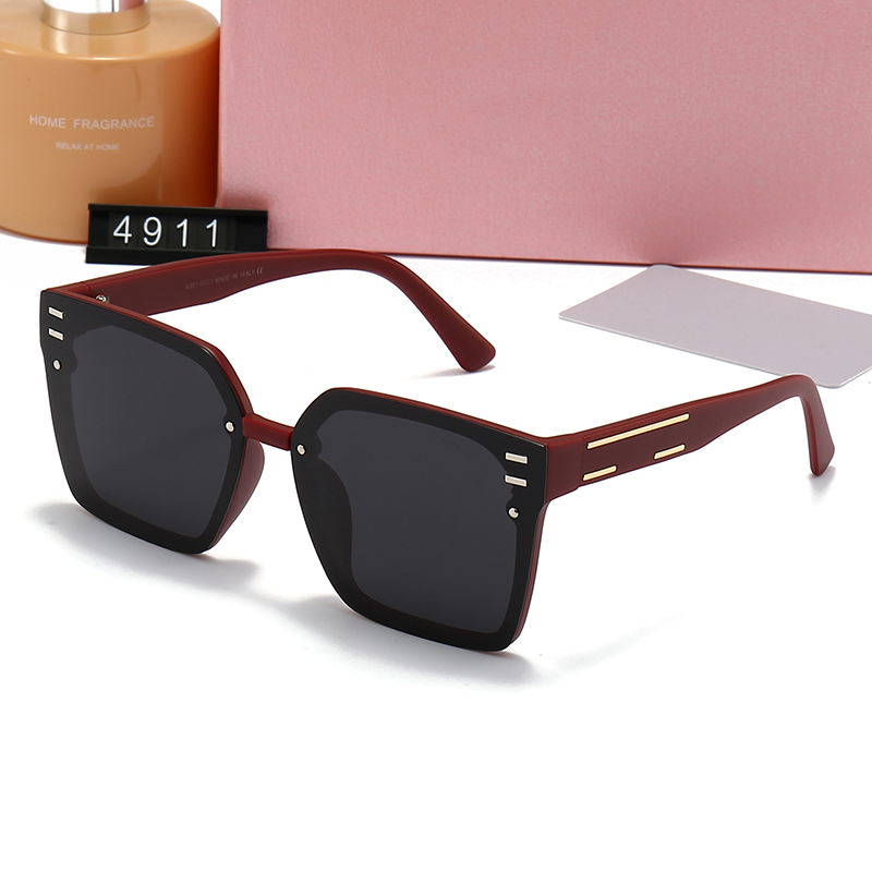 Designer Luxury Designer Brand Sunglasses Sunglass 4911 High Quality eyeglass Women Men Glasses Womens Sun glass UV400 lens Unisex With box
Designer Luxury Designer Brand Sunglasses Sunglass 4911 High Quality eyeglass Women Men Glasses Womens Sun glass UV400 lens Unisex With box